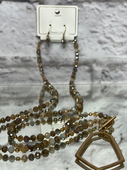 Multi Tan-Tone beads w/ Gold Pendant