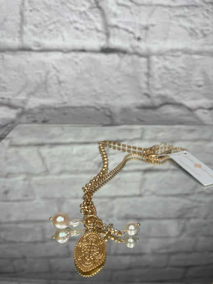 Gold Necklace w/ Pendant